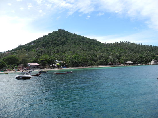 Auf der Fähre, kurz vor Koh Tao. Steffi pennt, Bene macht Fotos.. Wie immer