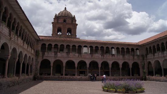 Statt goldener Lamas heute ein paar Touristen