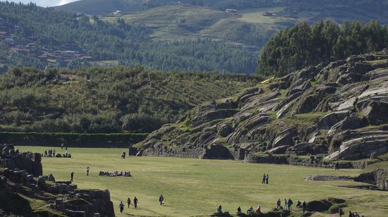 Sacsyhuaman - Touristen merken sich den namen als "sexy woman"