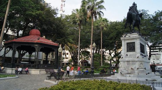 Der Parque Bolivar mit....