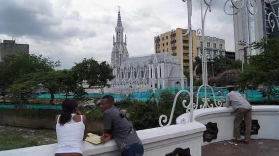 Diese Kirche gilt as groesste Sehenswuerdigkeit Calis - das sagt schon alles