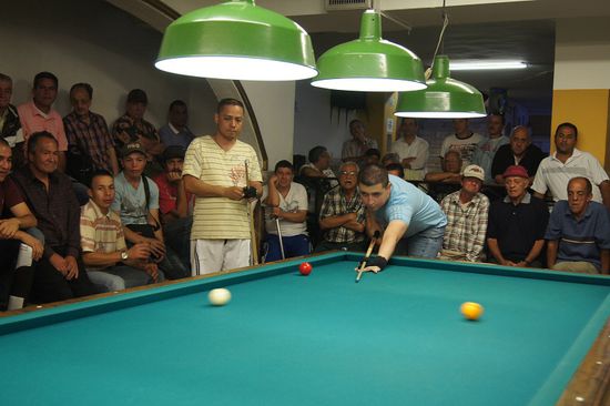 Billard ist Volkssport in Kolumbine. Selbst im kleinsten Dorf gibt es noch einen Billard-Salon