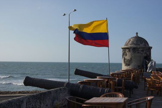 So versuchten sie die Angriffe von Francis Drake und anderen Piraten abzuwehren. Mal gelang es, oft aber wurde Cartagena geplündert