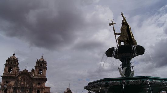 Wo frueher der Inka-Palast stand, sthet heute die maechtige Kathedrale
