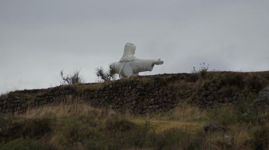 Hoch oben thront ein Cristo