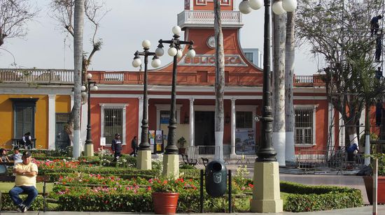 Der zentrale Platz von El Barranco