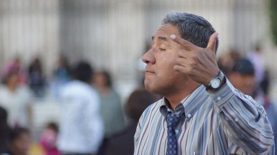 ...mehr Liebe in der Welt brauchen, verdammt nochmal