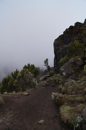 Die Landschaft wird rauher mit jedem Hoehenmeter