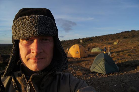 Die Schapka bleibt auf, auch waehrend der Nacht