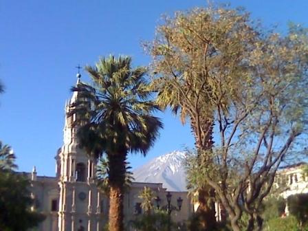 Arequipa mit dem Vulkan Misti im Hintergrund