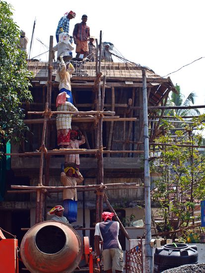Baustelle mit "Kettensystem"
