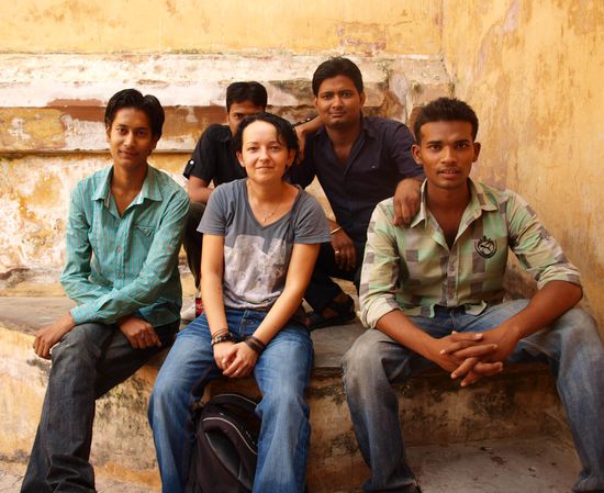 So sehr ich hier alles fotorgafieren möchte, so sehr möchte man mit mir fotografiert werden  Diese Jungs fanden´s besonders toll, musste mit jedem einzeln posieren 