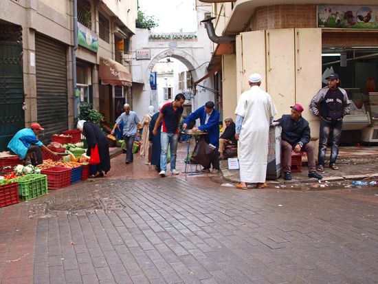 Vor dem Eingangstor zur Medina