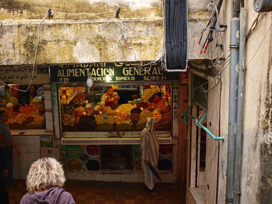 Am Anfang noch Gewürze, doch ein Stück weiter landeten wir direkt auf dem Fleischgroßmarkt