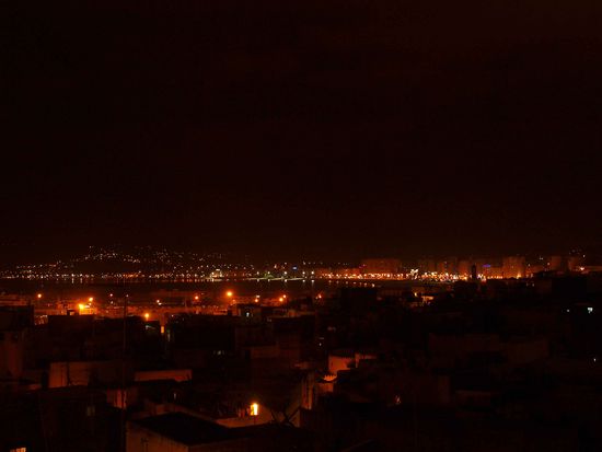 Tanger bei Nacht