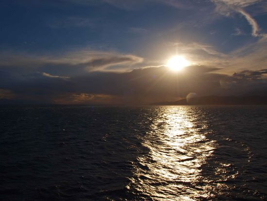Die Straße von Gibraltar - rechts Europa, links Afrika