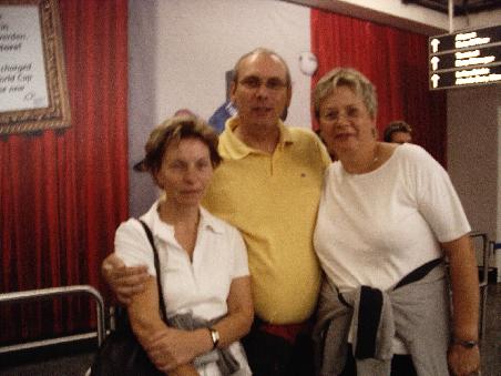 Meine Tante, mein Papa und meine Maama beim Abschieds-Posing