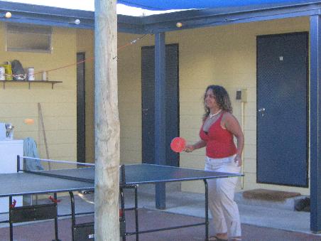Nicole beim Tischtennis