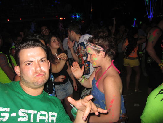 Freak out...die olle auf dem Bild meinte sie ist Tierärztin....na klar