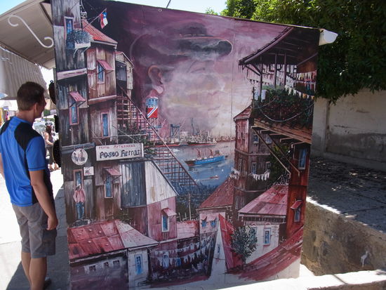 an vielen Wänden oder freien Flächen trifft man auf allen Wegen auf wunderschöne Malerei...