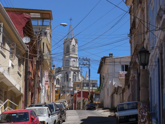 ...oder mal mitten in den bebauten Hügeln von Valpo...