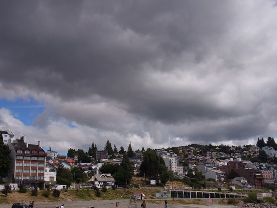 Blick auf die Stadt vom See aus