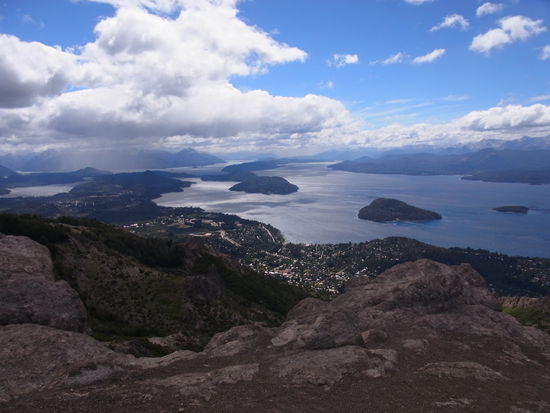 der ganze See liegt uns zu Füßen...