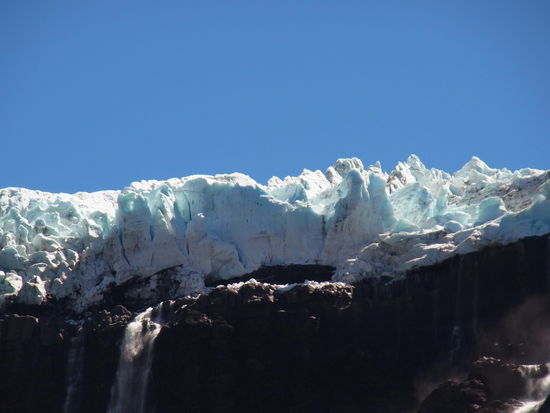 ...und das Eis erreicht eine Höhe von ca. 30-40 Metern.