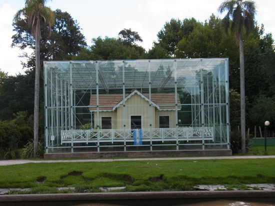 historisches Haus im "Glashaus"