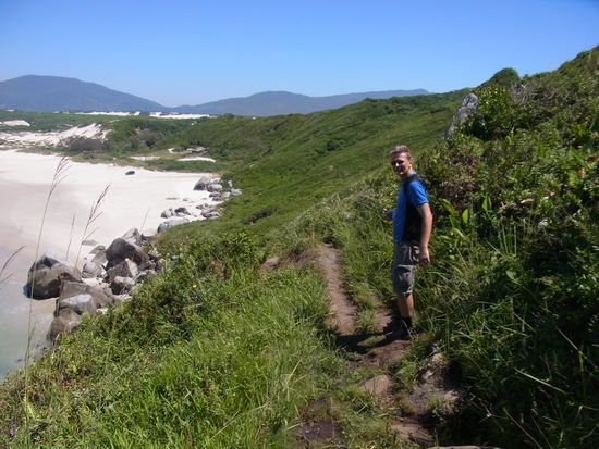 Auf dem Kuestenwanderweg nach Praia Mosambique