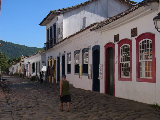typisches Strassenbild in der Altstadt von Paraty