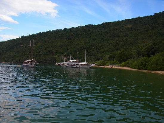 einer der vielen Ankerplätze der Ausflugsschoner