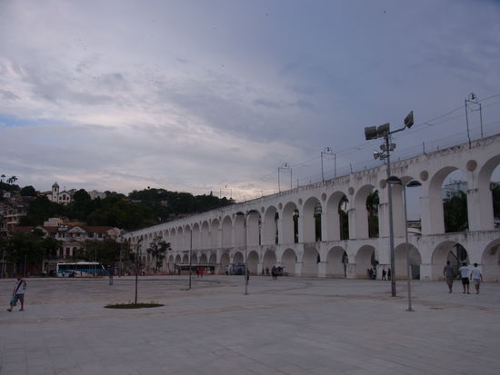 Viadukt für die historische Strassenbahn, die z.Z. (leider) nicht fährt