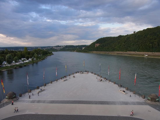 Blick vom Denkmal auf das "Dreieck"