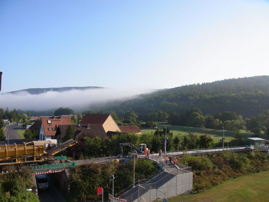 Frühnebel, da ruhte plötzlich die Arbeit