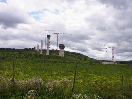 Brückenbau bei Zeltingen