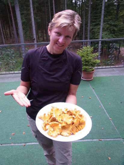 Daraus wird gleich unser Abendessen kreiert: "Nudeln an Pfifferlingen"