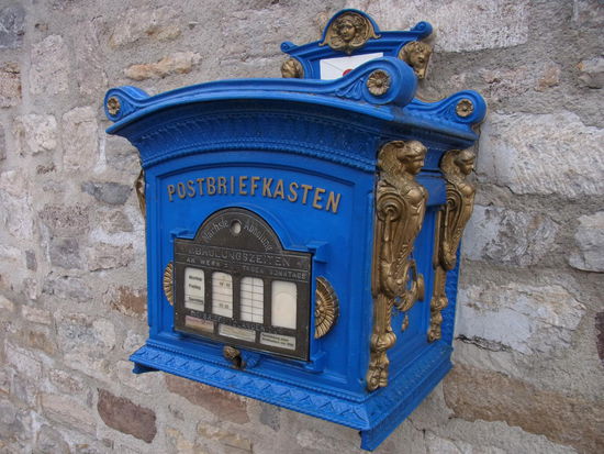 Wir hätten gern eine Postkarte eingeworfen...