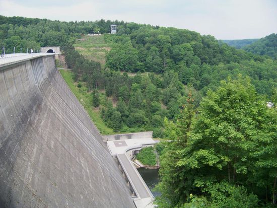 Startpunkt ist der kleine Turm oben in der Mitte 
