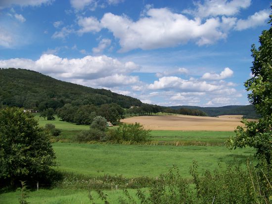 ...oder der welligen Landschaft des Weserberglandes...