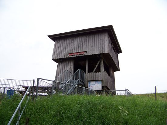 Beobachtungsturm "Naturblick" am Radweg