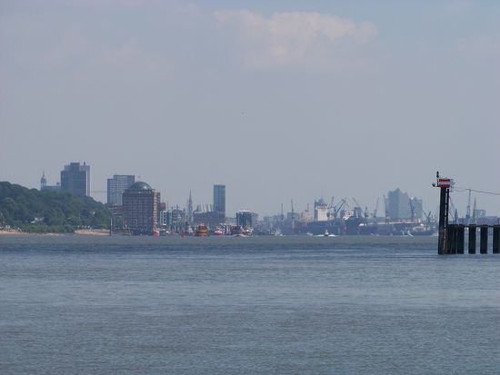 ...auf Hamburg und die Elbphilharmonie