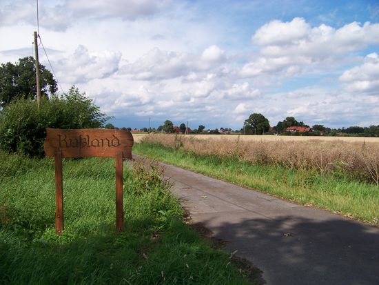 ...wenn man sich nicht verirrt.
Sind wir schon zu weit geradelt???