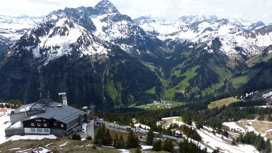 ...mit Blick nach unten...