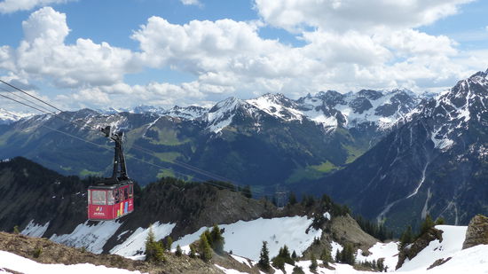 rauf geht es mit der Walmendingerhornbahn