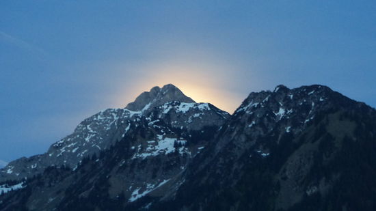 Mond-Korona