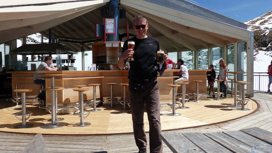 ... gehen wir zur Stärkung einen halben Liter Bier fassen...