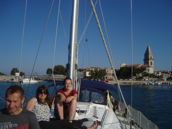 Und schon ist die Brücke wieder zu. Die Stimmung an Bord hervorragend