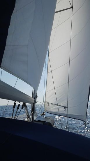 Bei leichtem Wind und gutem Wetter gehts Richtung Olib, einer Insel südöstlich der Insel Cres.