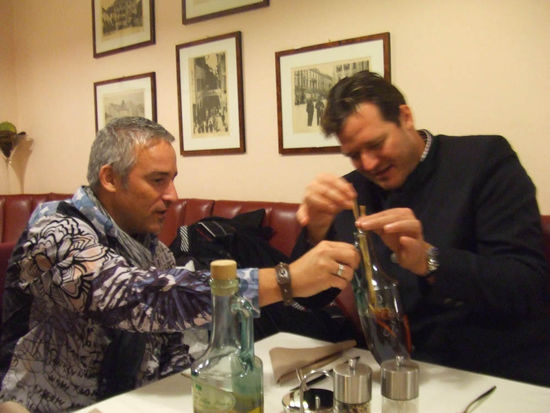 der Kampf um Grissini und Chilliöl